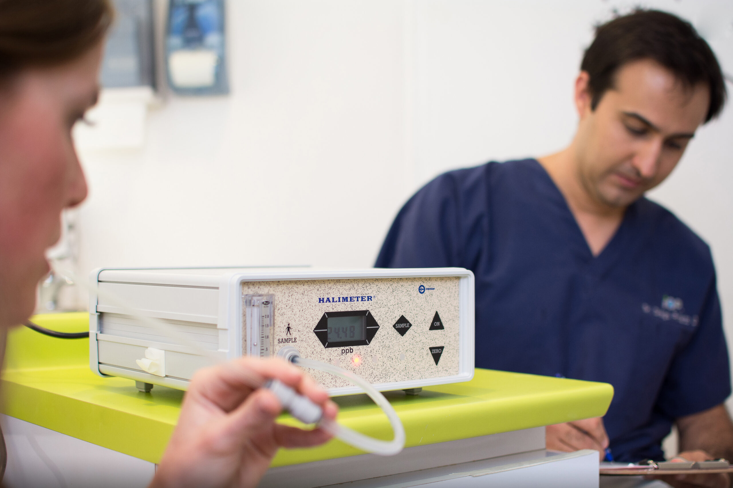 ¿Cómo diagnosticar la halitosis?